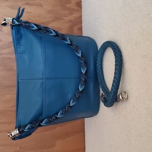 Brighton Beck handbag in Lagoon (medium blue).
